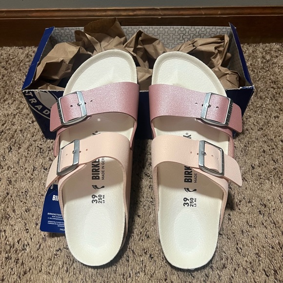 Birkenstock Other - Women’s Birkenstock Arizona Split Sandal